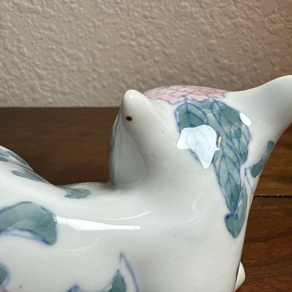Vintage cat figurine white cat Green Ivy Flowers